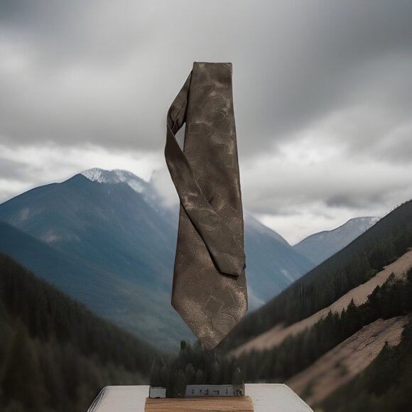 Green Tone On Tone Abstract Men's Tie 100% Polyester USA  3.75x56”  David Taylor - Picture 1 of 7